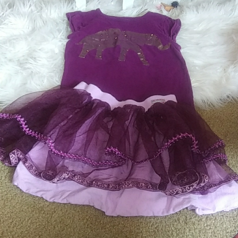 Naartjie skirt & cute top paired with